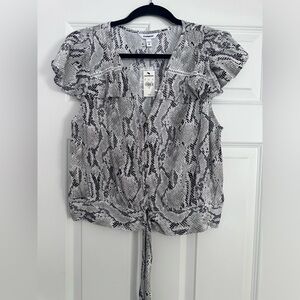 Express top size medium NWT